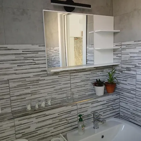 Timberly בית הארחה